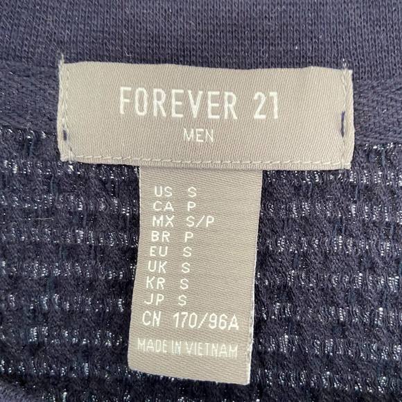 Forever 21 Mens Navy Pocket Tee - Picture 2 of 3